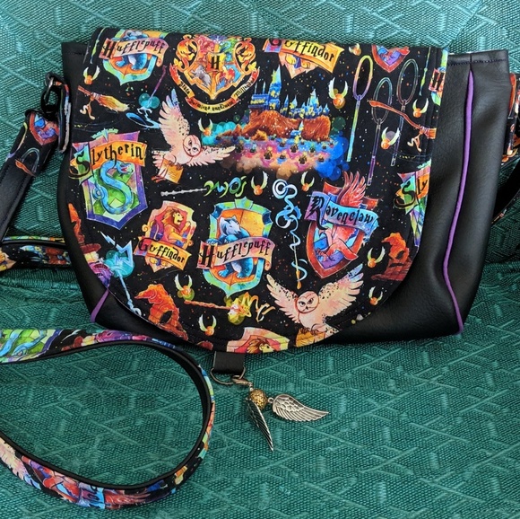 Handbags - Harry Potter Watercolor Houses crossbody bag